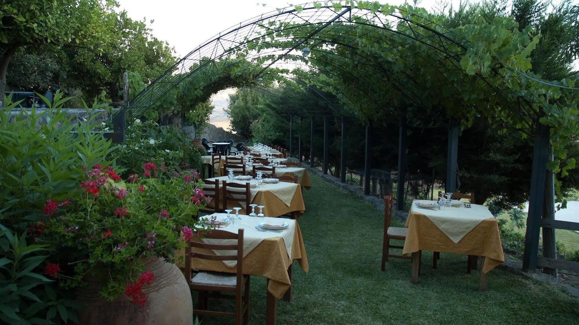 Il Vecchio Frantoio Villa Scillato  Alloggio per agriturismo