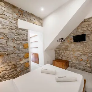  Apartment Hortensia House