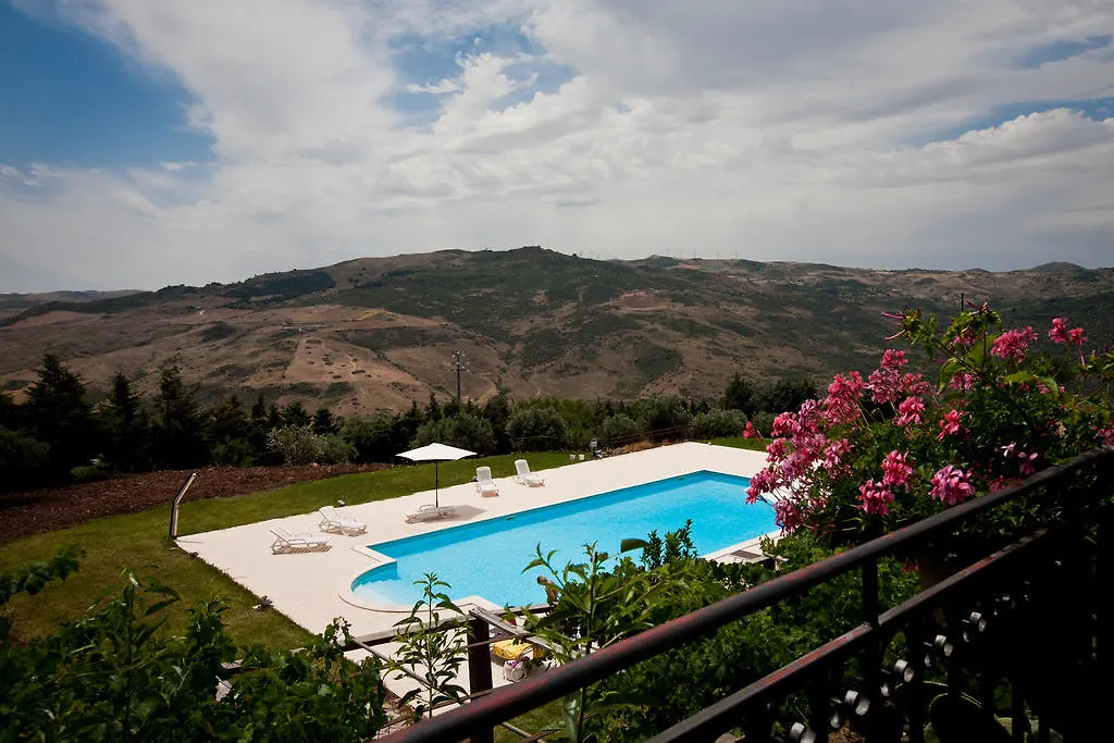 Il Vecchio Frantoio Villa Scillato  Farm stay