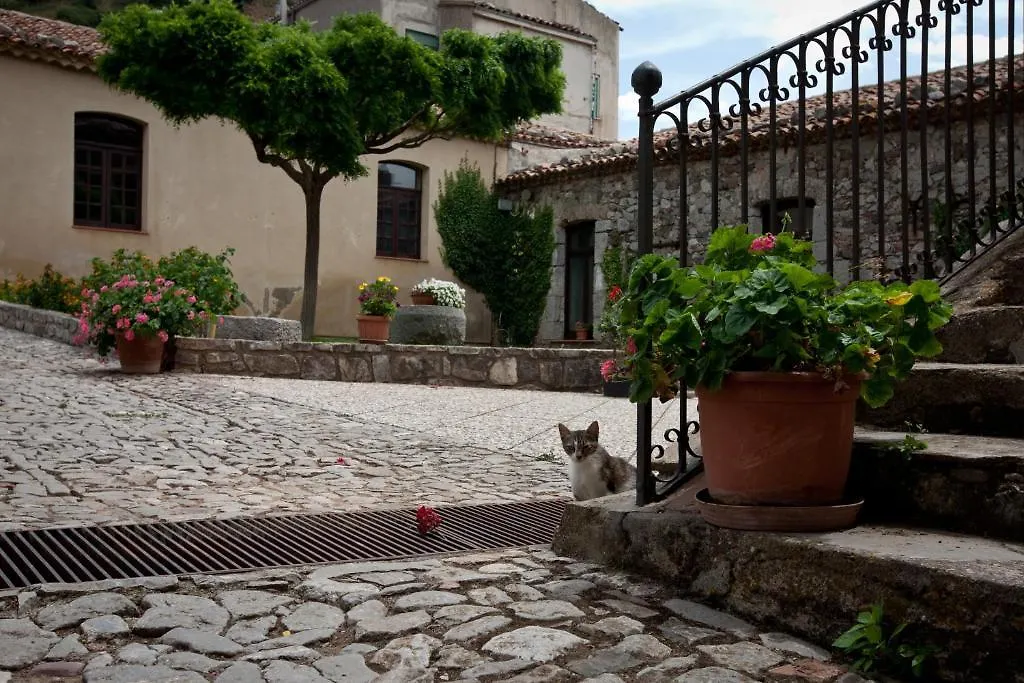 Il Vecchio Frantoio Villa Scillato  Farm stay